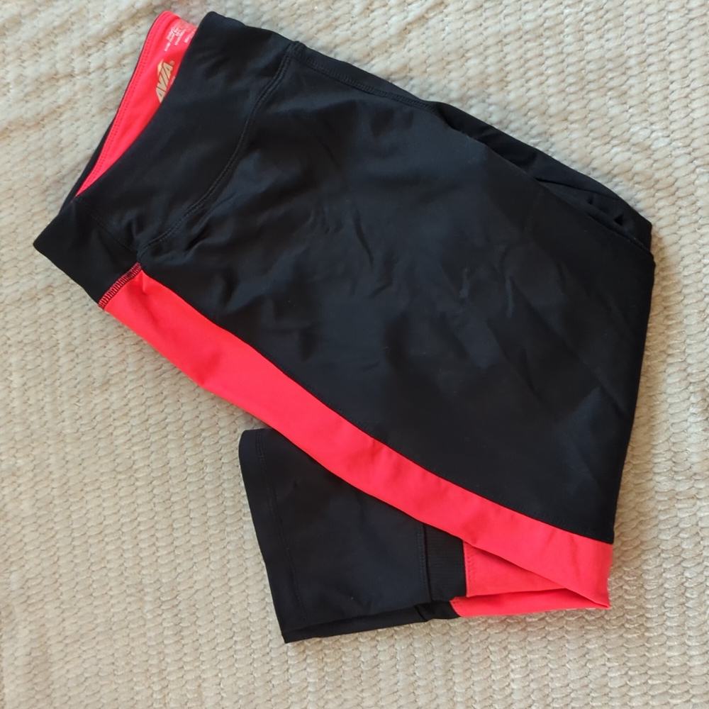 AVIA | Pink Athletic Workouts Legging Capris